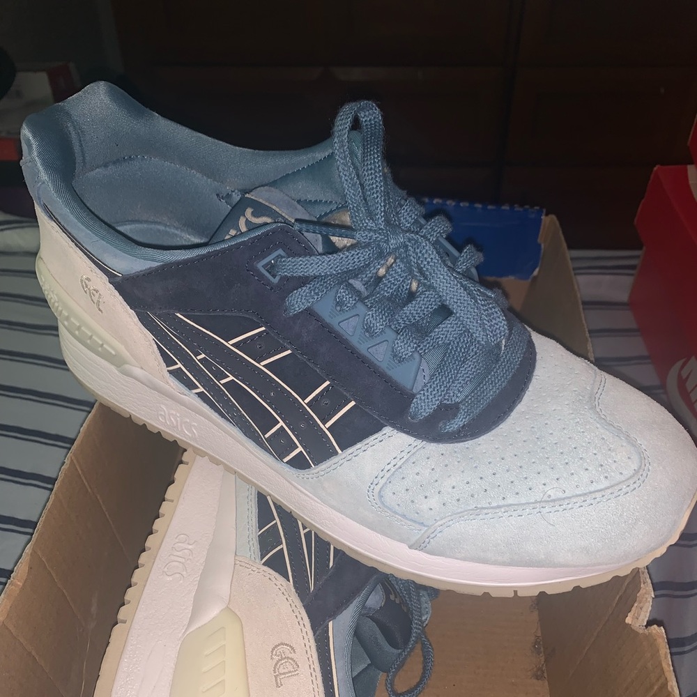 Mens ASICS sz 8.5